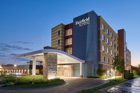 Fairfield by Marriott Inn & Suites Chicago O'Hare - Airport shuttle hotel near ORD