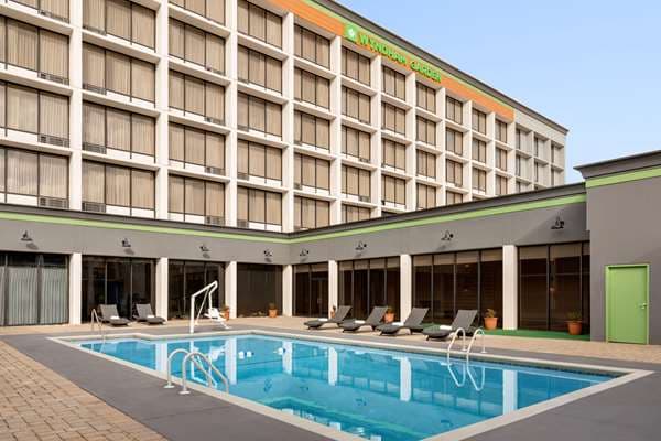 Wyndham Garden Atlanta Airport - Airport shuttle hotel near ATL