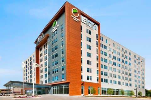 Element Dallas Love Field - Airport shuttle hotel near DAL