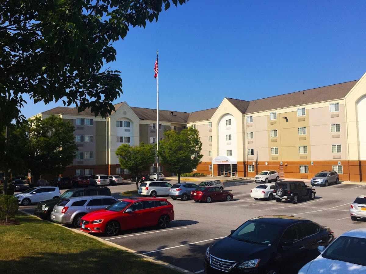Sonesta Simply Suites Baltimore BWI Airport - Airport shuttle hotel near BWI