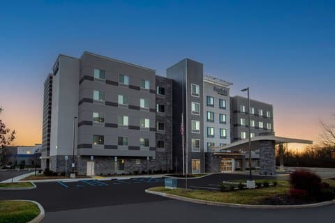 Fairfield by Marriott Inn & Suites Indianapolis Plainfield - Airport shuttle hotel near IND