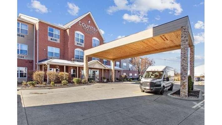 Country Inn & Suites by Radisson, Chicago O'Hare South, IL - Airport shuttle hotel near ORD