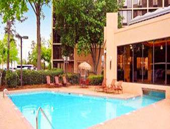 Ramada Plaza by Wyndham Atlanta Airport - Airport shuttle hotel near ATL