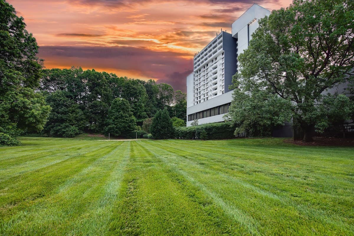 Sonesta Charlotte Lower South End - Airport shuttle hotel near CLT