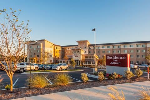 Residence Inn by Marriott Austin Airport - Airport shuttle hotel near AUS