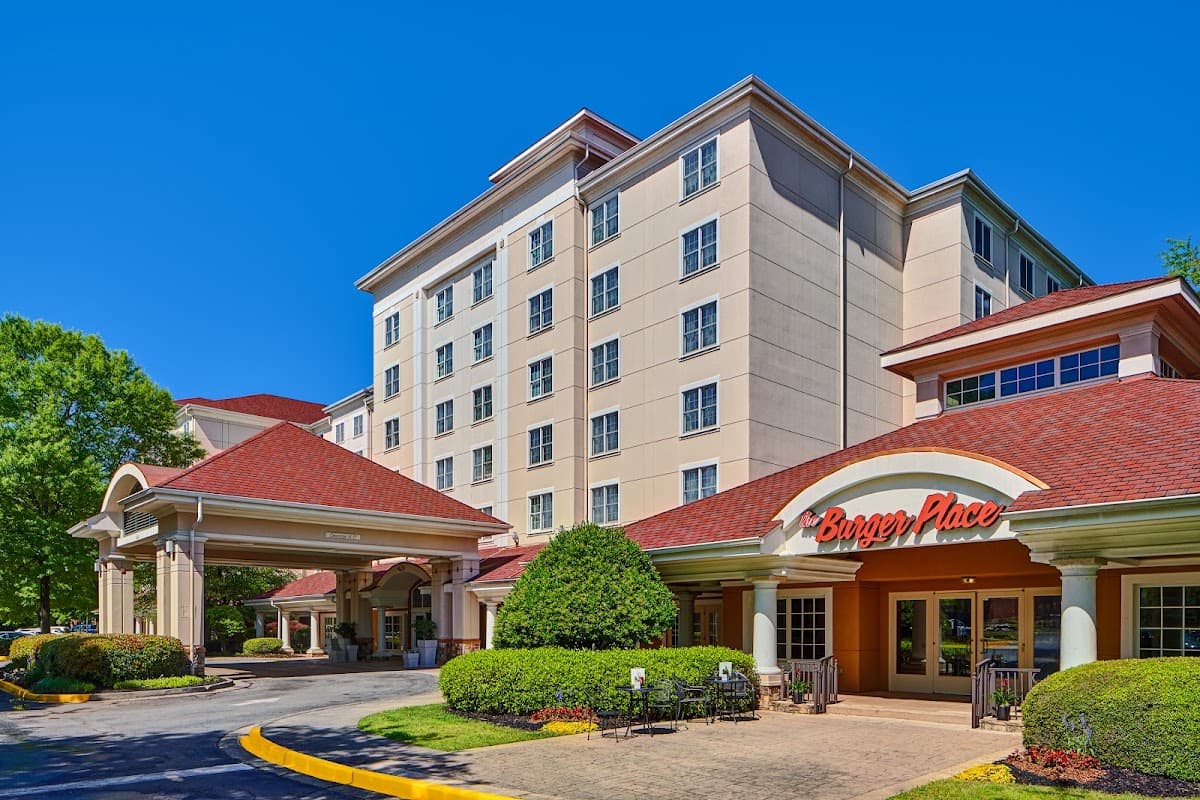 Sonesta Atlanta Airport South - Airport shuttle hotel near ATL