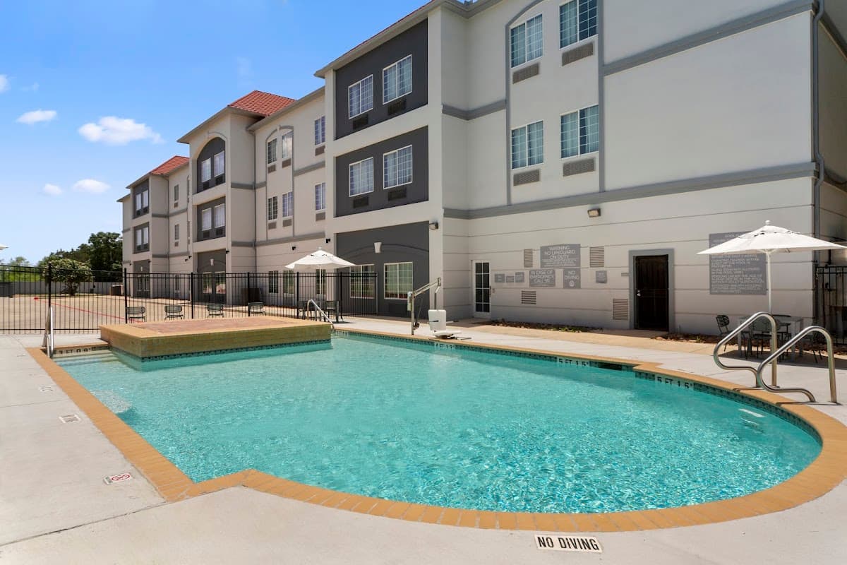 Spark by Hilton San Antonio Dominion - Airport shuttle hotel near SAT