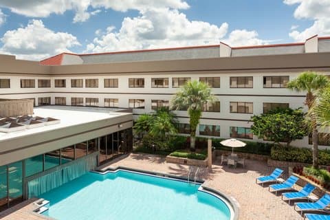 Sheraton Suites Orlando Airport - Airport shuttle hotel near MCO