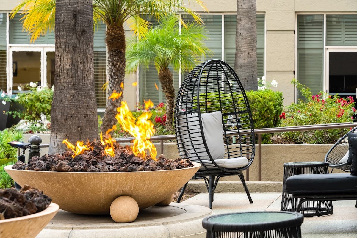 DoubleTree by Hilton Hotel San Diego - Mission Valley - Airport shuttle hotel near SAN