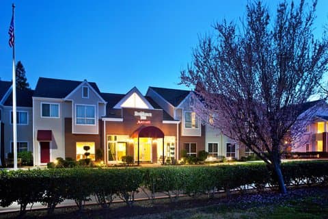 Residence Inn by Marriott Sacramento Airport Natomas - Airport shuttle hotel near SMF