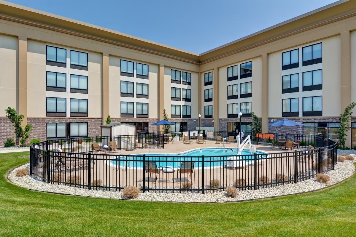 Hampton Inn Cincinnati/Airport South - Airport shuttle hotel near CVG