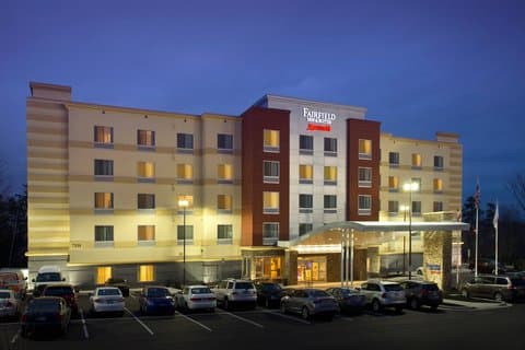Fairfield by Marriott Inn & Suites Arundel Mills BWI Airport - Airport shuttle hotel near BWI