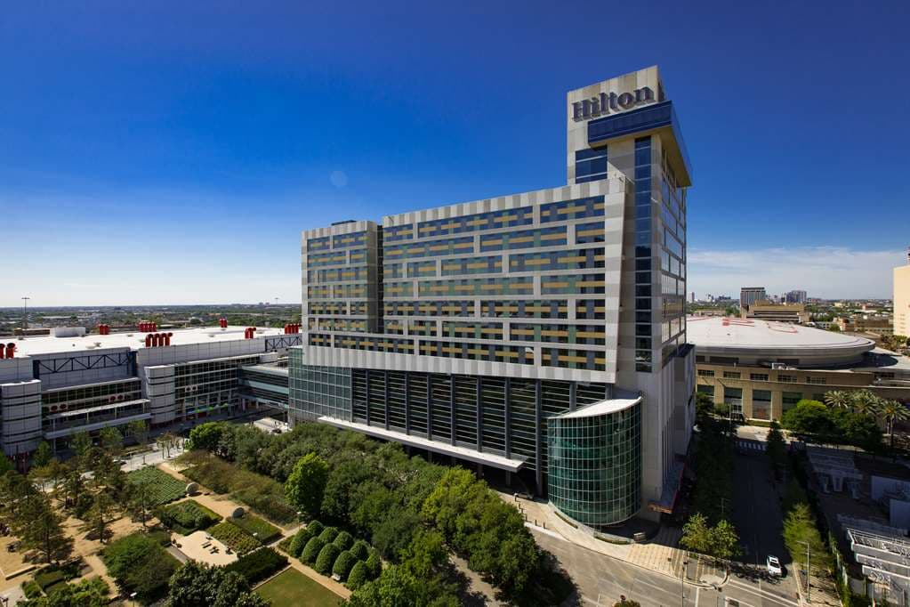 Hilton Americas-Houston - Airport shuttle hotel near HOU
