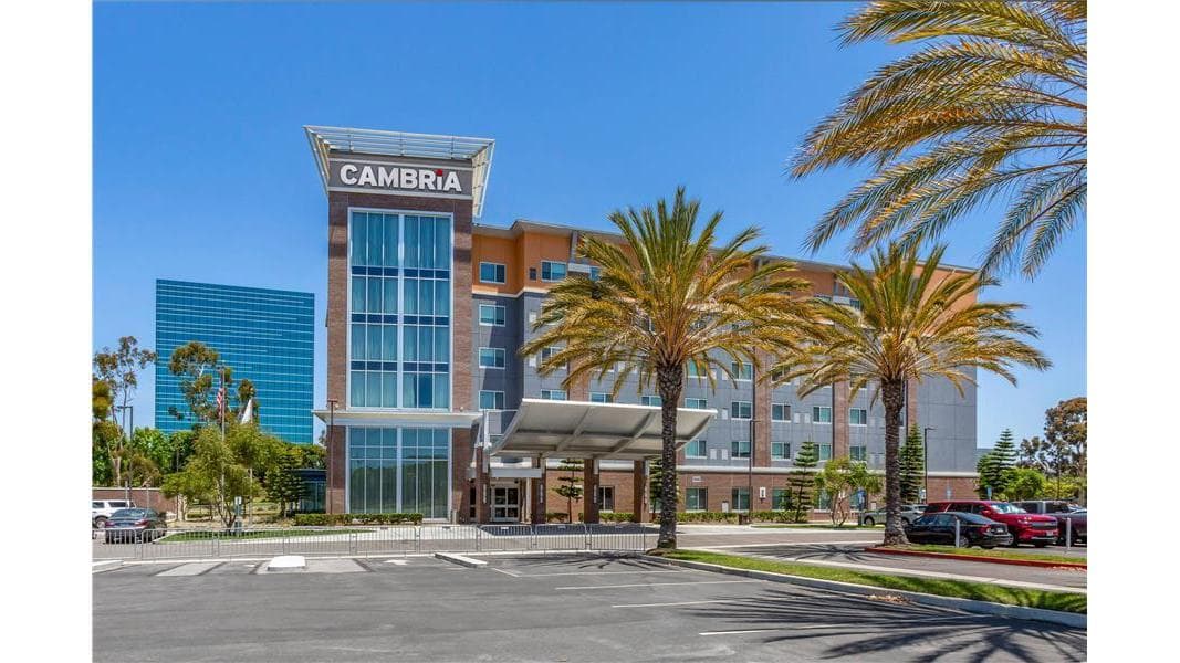 Cambria Hotel LAX - Airport shuttle hotel near LAX