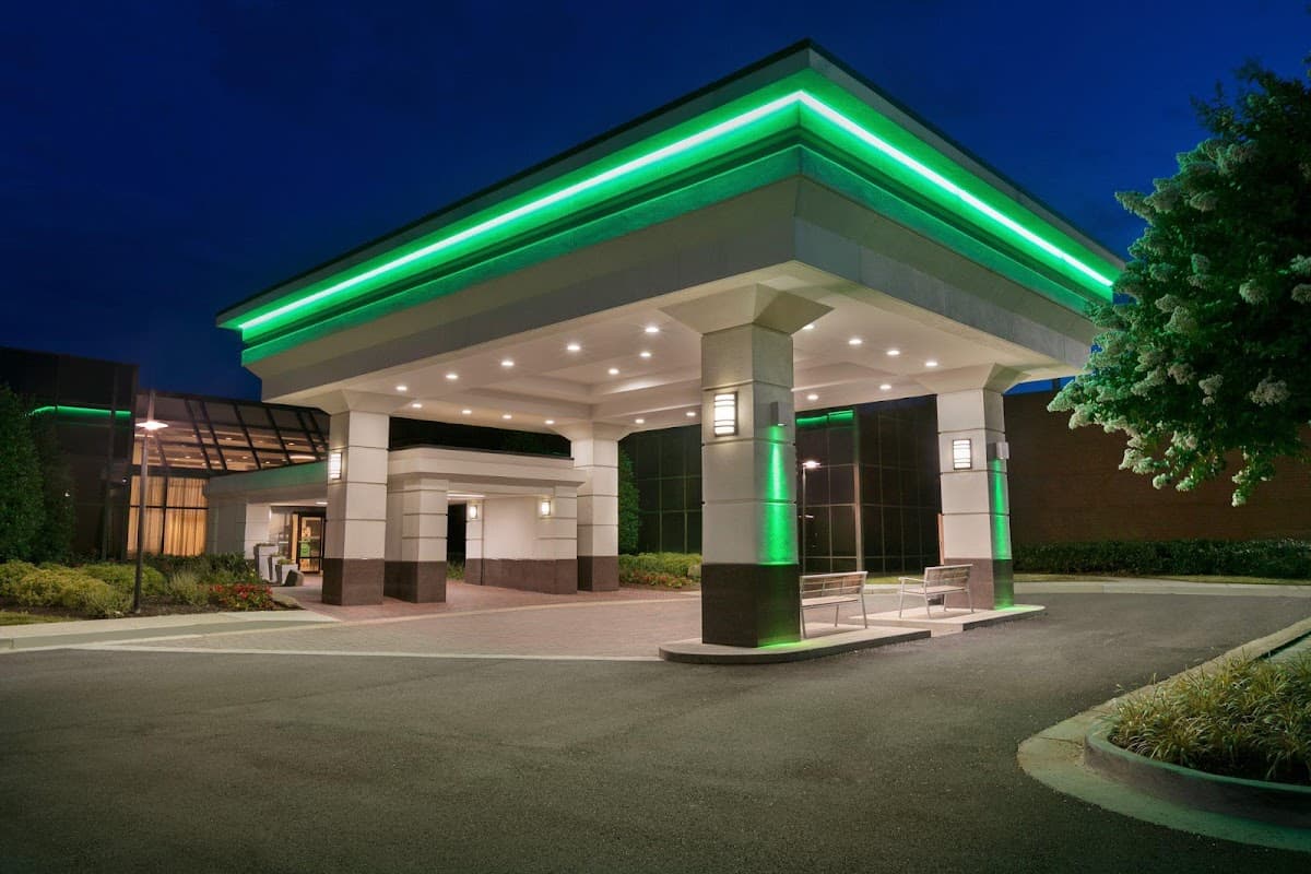 Holiday Inn Washington-Dulles Intl Airport by IHG - Airport shuttle hotel near IAD