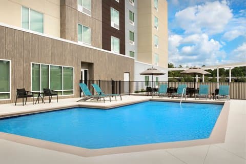 TownePlace Suites by Marriott Jacksonville Airport - Airport shuttle hotel near JAX