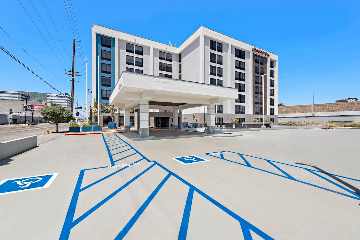 Hampton Inn by Hilton Los Angeles Airport - Airport shuttle hotel near LAX