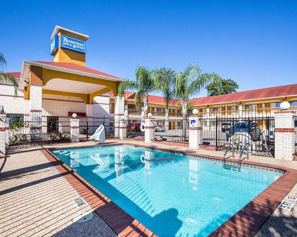 Rodeway Inn & Suites Humble IAH - Airport shuttle hotel near IAH