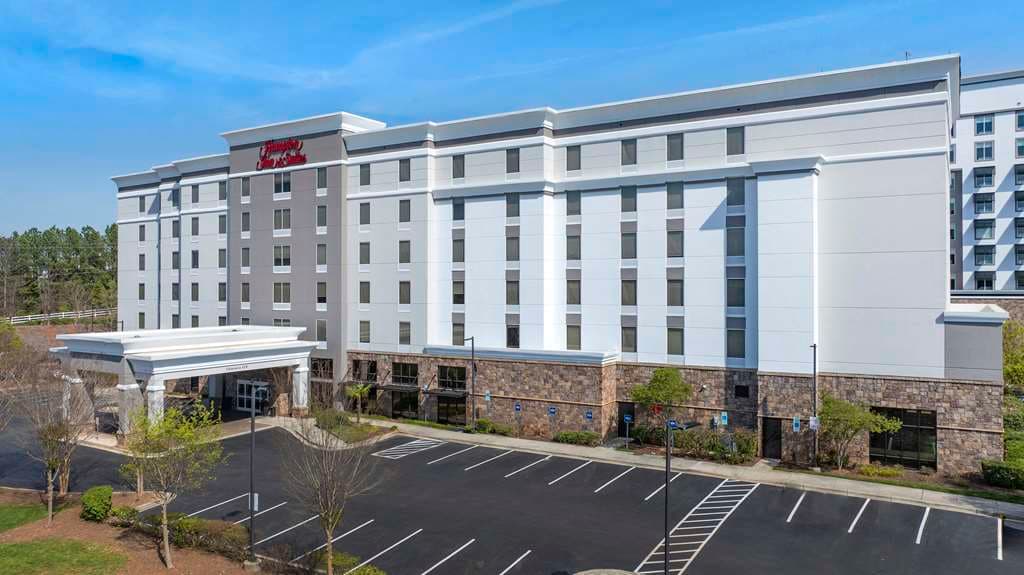 Hampton Inn & Suites Raleigh-Durham Airport-Brier Creek - Airport shuttle hotel near RDU