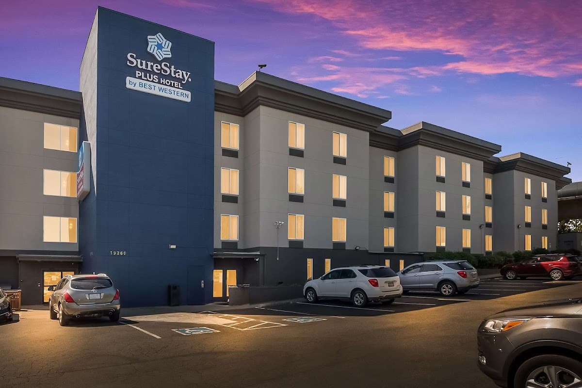 SureStay Plus by Best Western SeaTac Airport - Airport shuttle hotel near SEA
