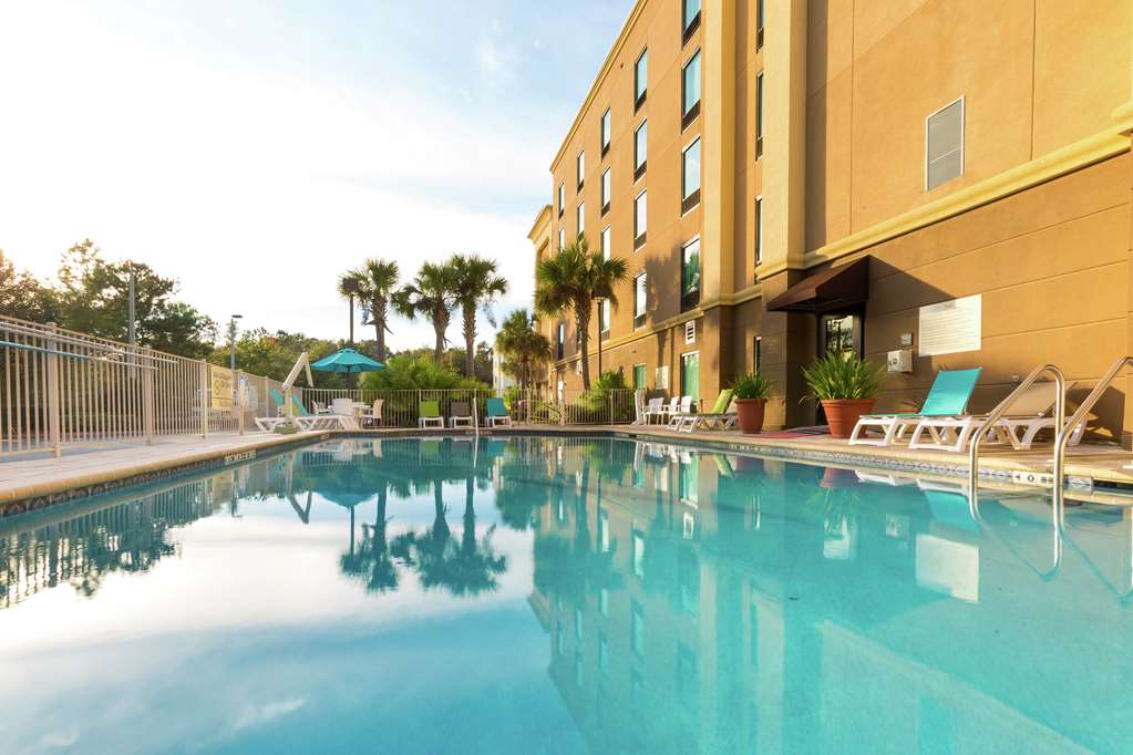 Hampton Inn & Suites Jacksonville-Airport - Airport shuttle hotel near JAX
