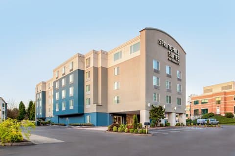 SpringHill Suites by Marriott Portland Airport - Airport shuttle hotel near PDX