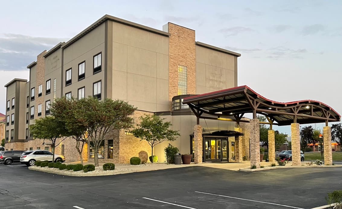 Sonesta Essential Indianapolis Airport - Airport shuttle hotel near IND