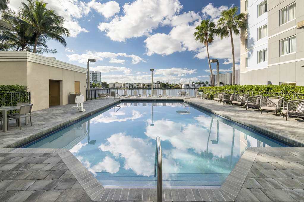 Homewood Suites by Hilton Miami-Airport/Blue Lagoon - Airport shuttle hotel near MIA