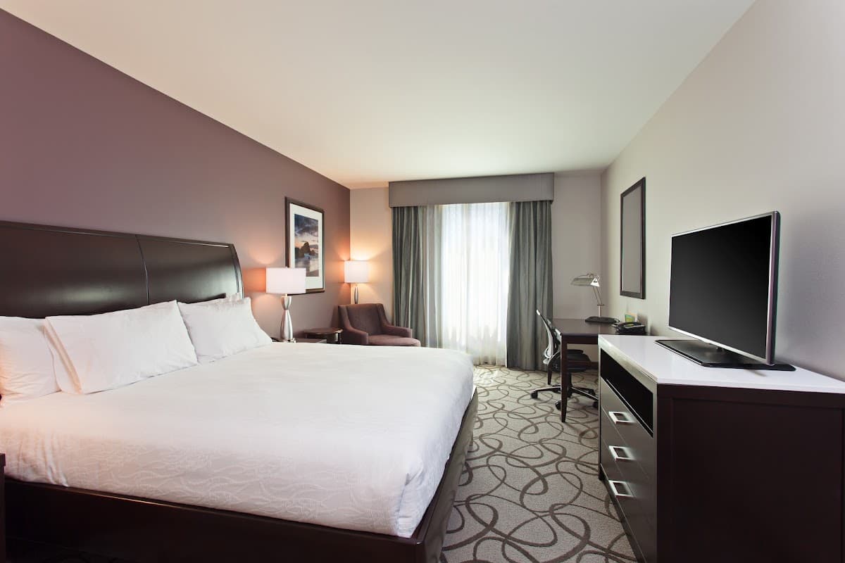 Hilton Garden Inn Irvine/Orange County Airport - Airport shuttle hotel near SNA