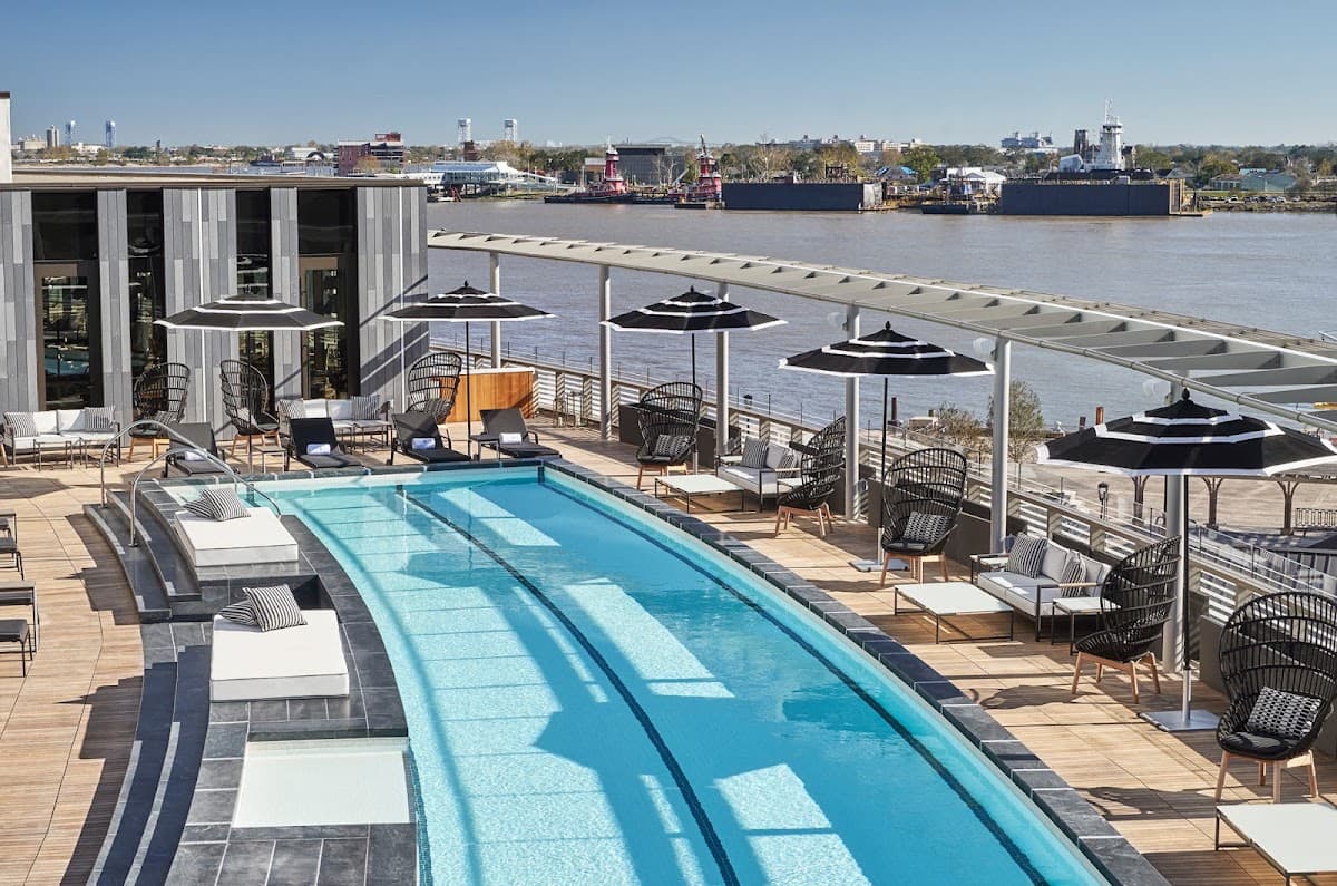 Four Seasons Hotel New Orleans - Airport shuttle hotel near MSY