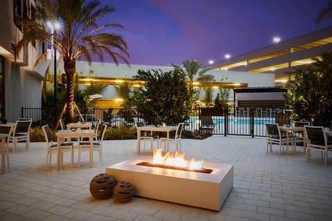 AC Hotel Tampa Airport - Airport shuttle hotel near TPA