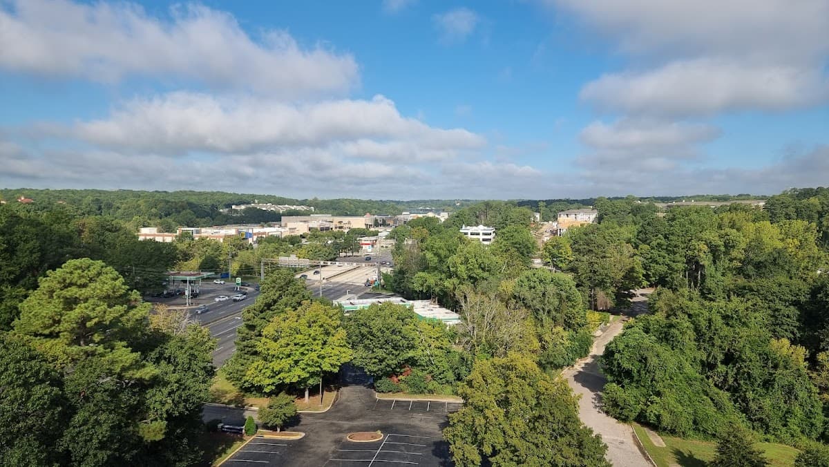 DoubleTree by Hilton Raleigh Crabtree Valley - Airport shuttle hotel near RDU
