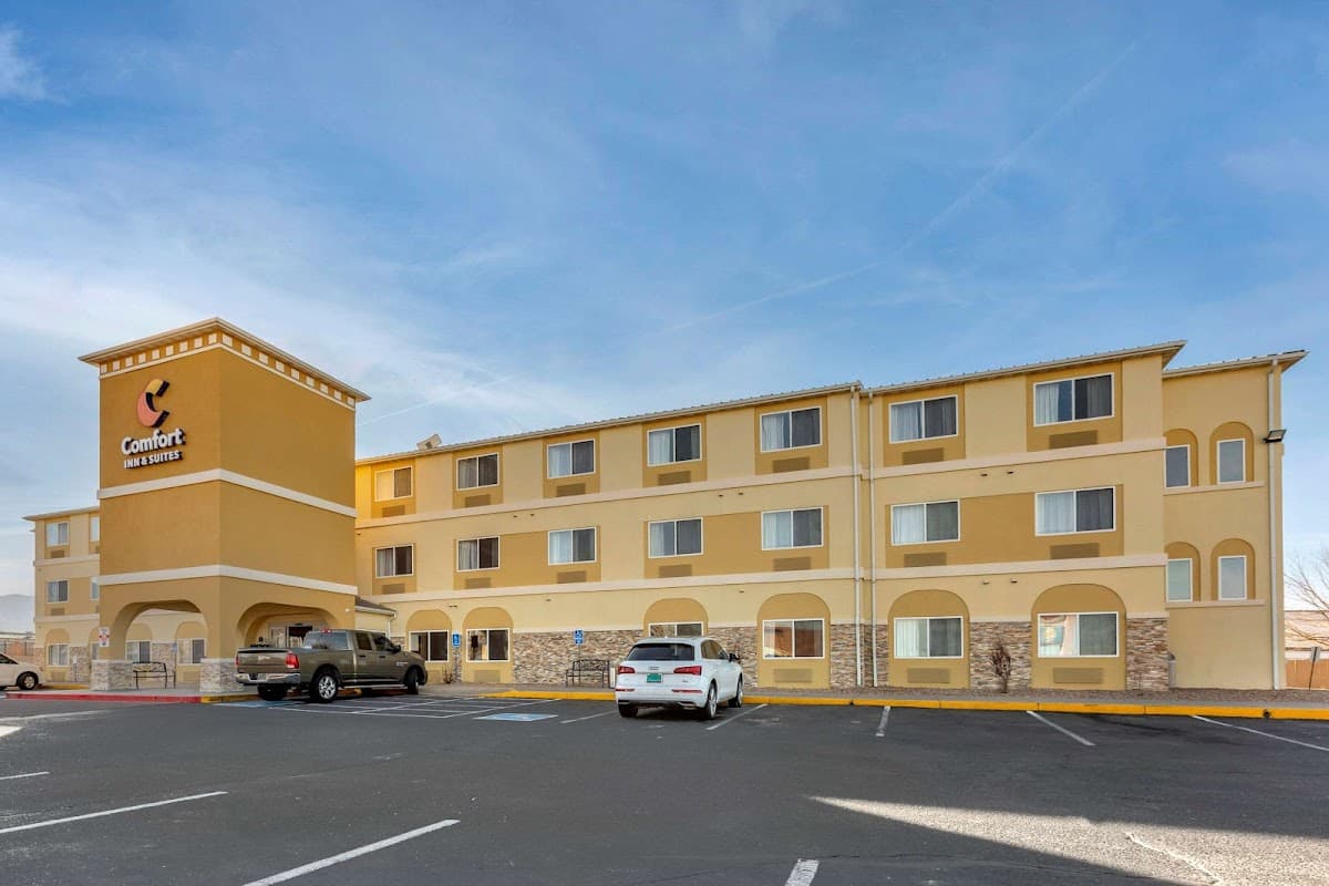 Comfort Inn & Suites Alameda at Albuquerque Balloon Fiesta Park - Airport shuttle hotel near ABQ