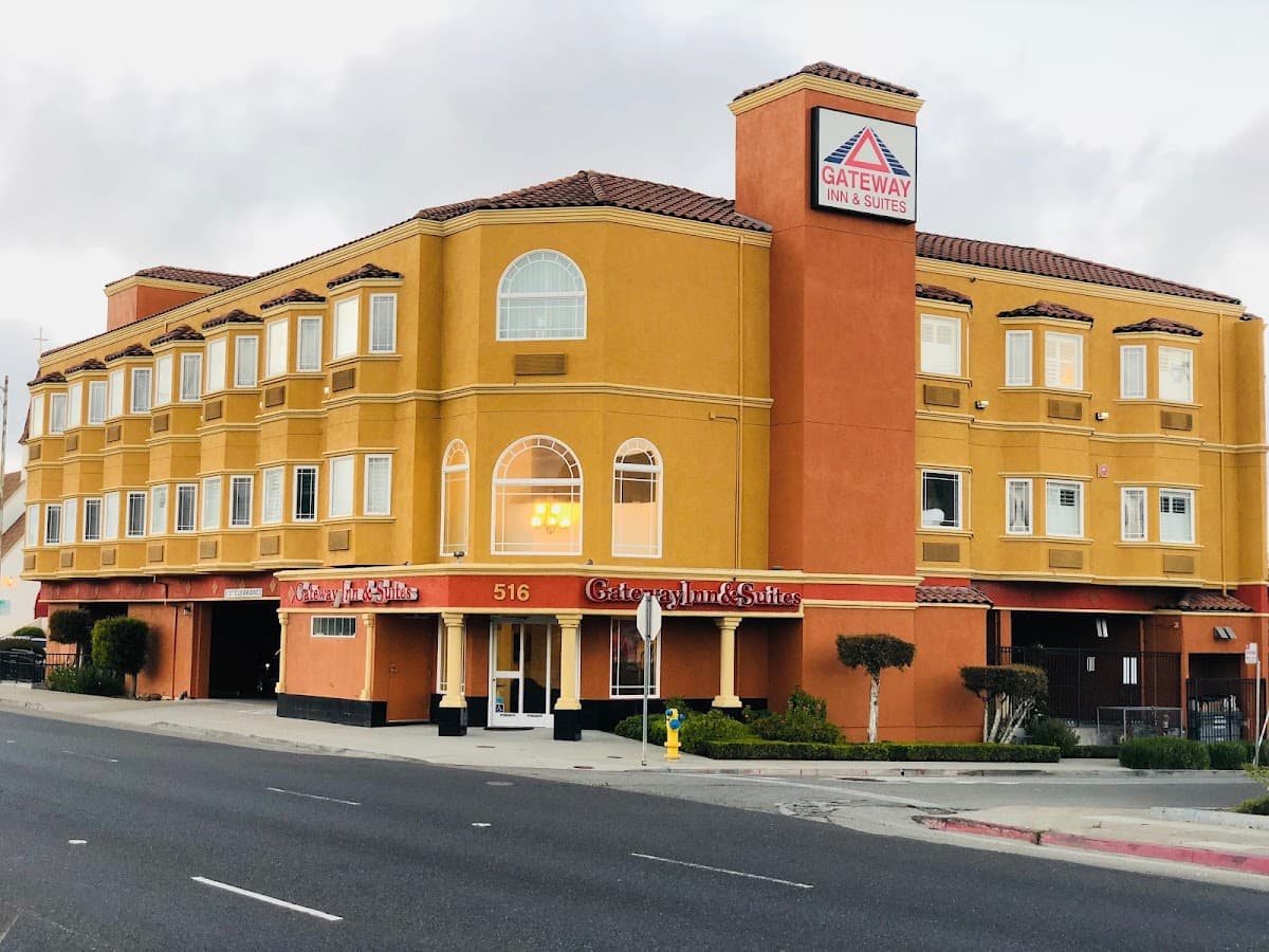 Gateway Inn & Suites San Francisco (SFO) Airport - Airport shuttle hotel near SFO