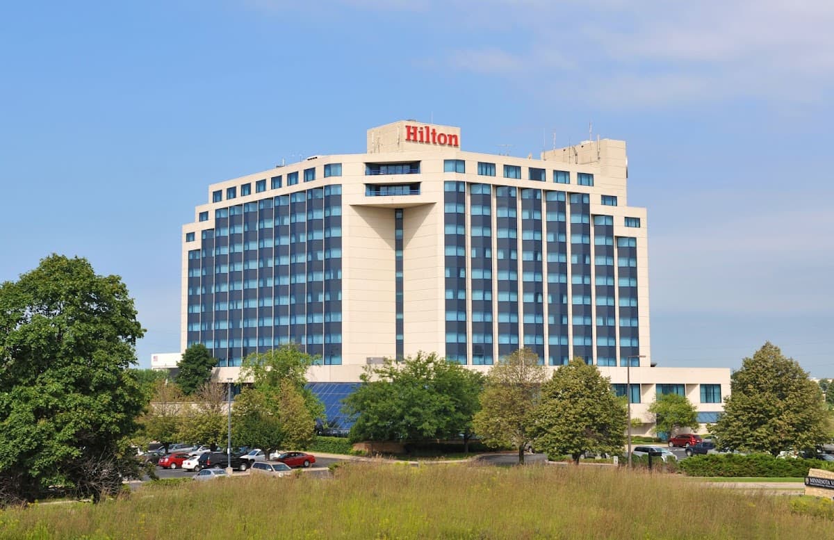 Hilton Minneapolis-St. Paul Airport - Airport shuttle hotel near MSP