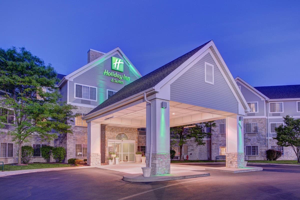 Holiday Inn & Suites Milwaukee Airport by IHG - Airport shuttle hotel near MKE