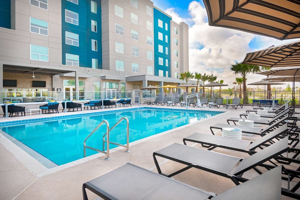 Hyatt House Orlando Airport - Airport shuttle hotel near MCO