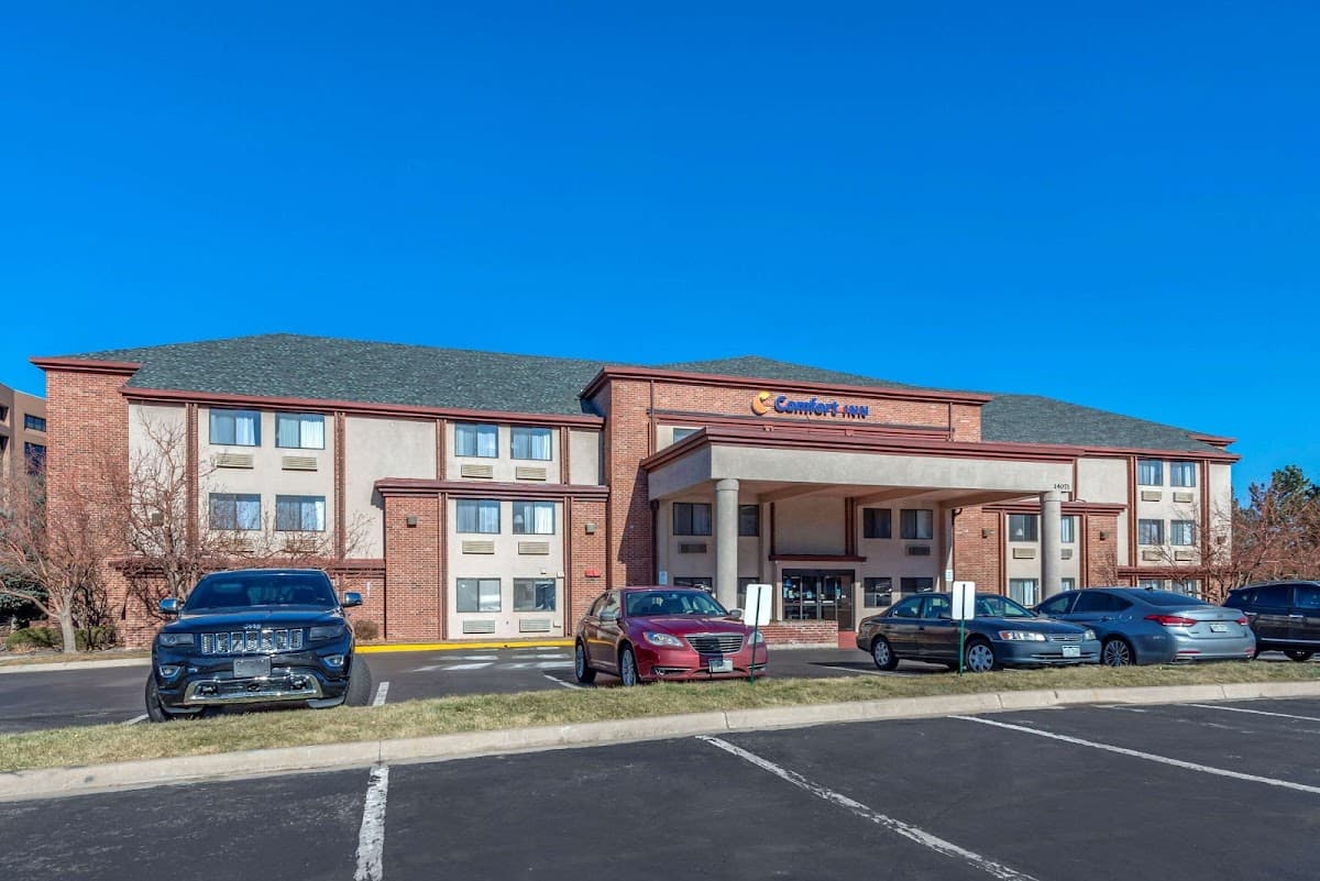 Comfort Inn Denver Southeast Area - Airport shuttle hotel near DEN