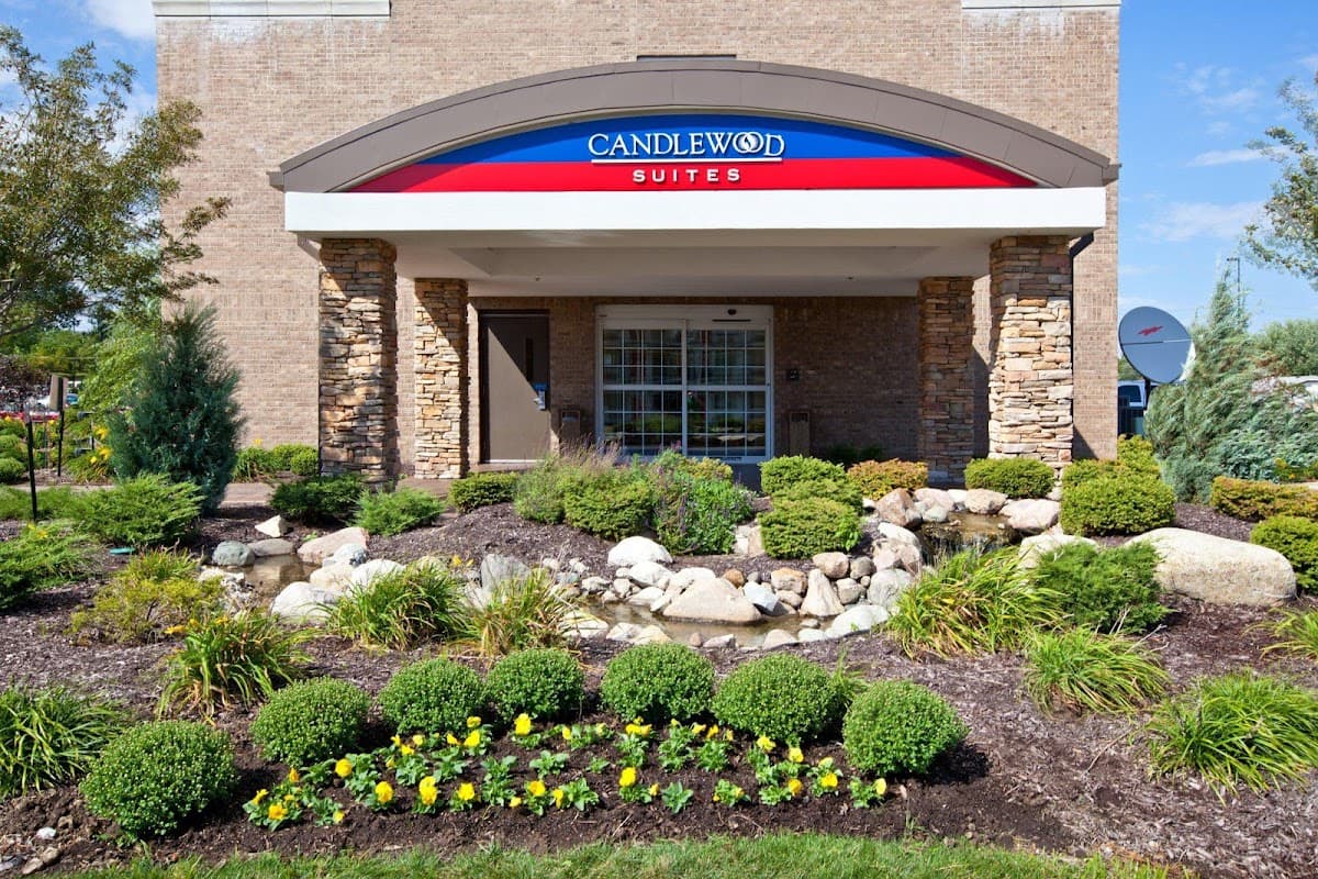 Candlewood Suites Indianapolis Airport by IHG - Airport shuttle hotel near IND