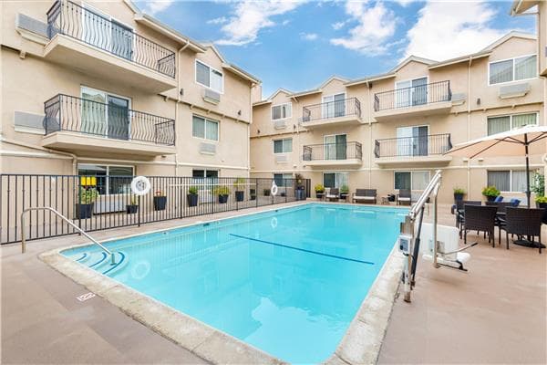 Comfort Inn Cockatoo Near LAX Airport - Airport shuttle hotel near LAX