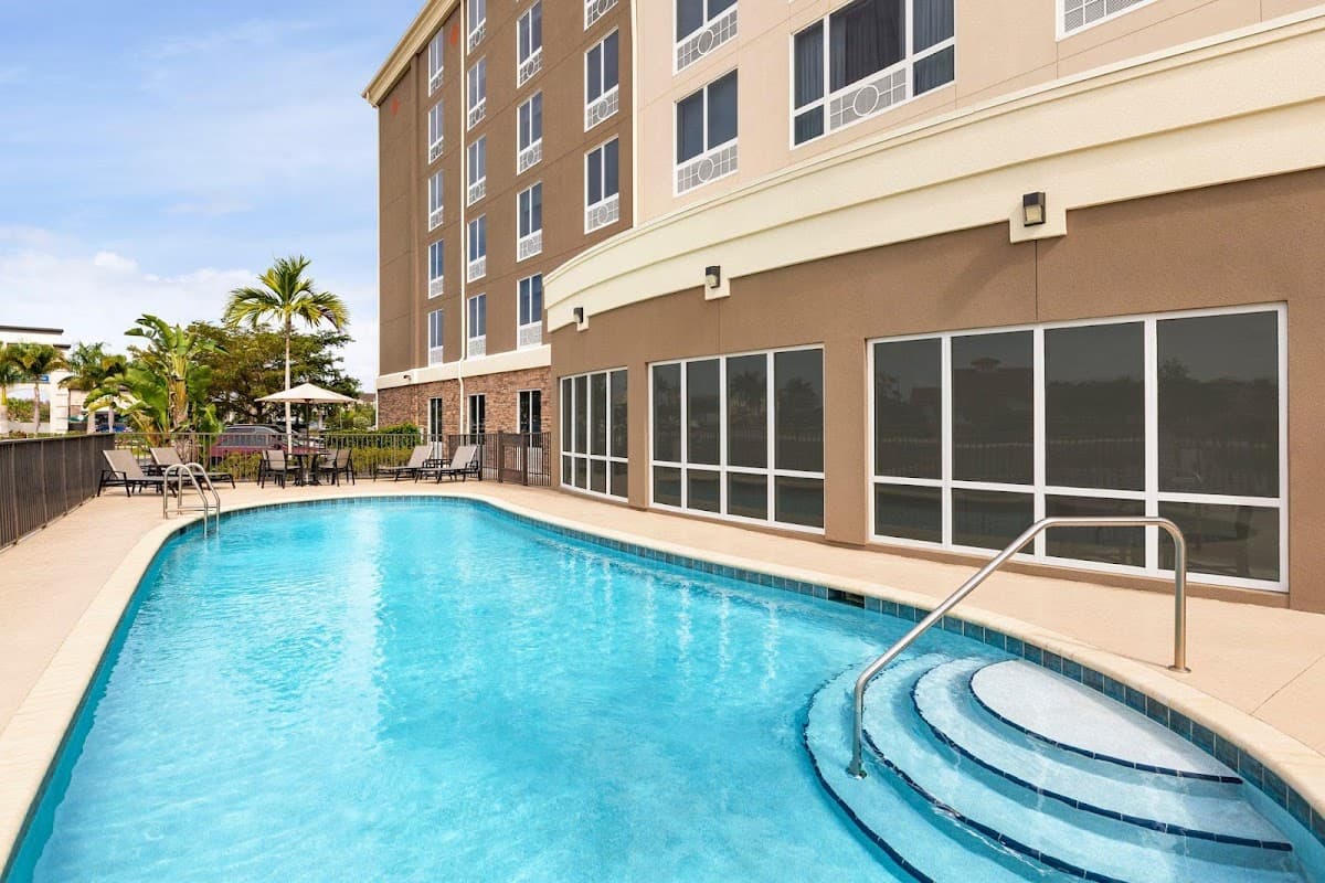 Holiday Inn Express & Suites Ft Myers East- The Forum by IHG - Airport shuttle hotel near RSW