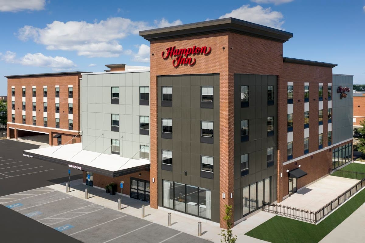 Hampton Inn Boston Logan Airport Chelsea - Airport shuttle hotel near BOS