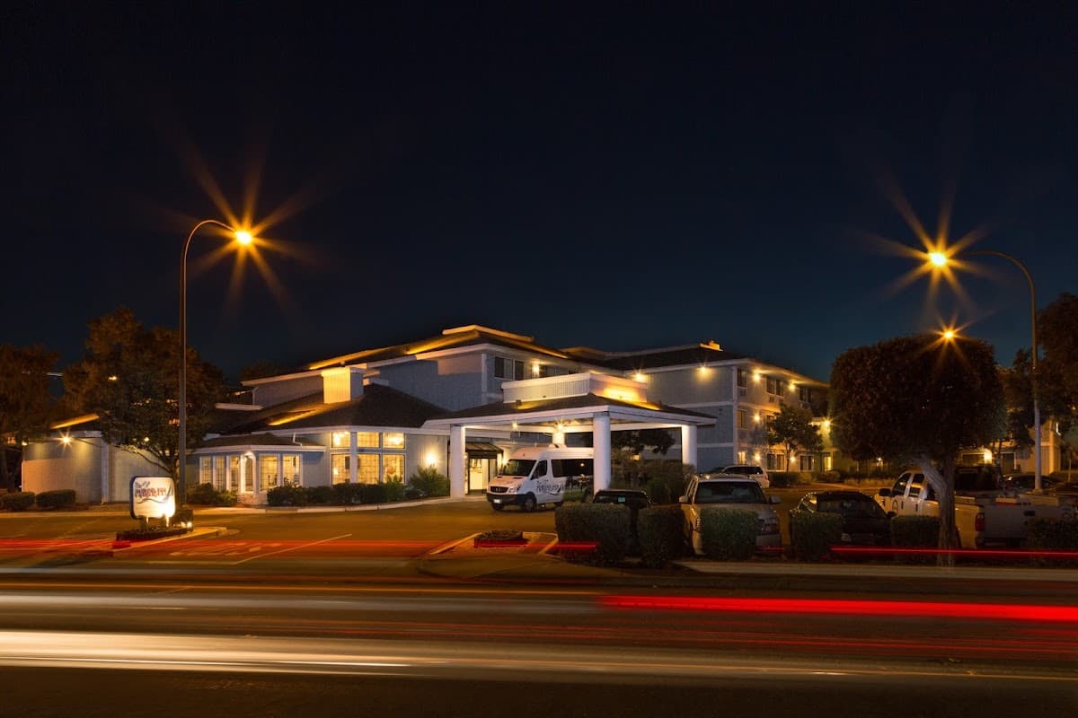 The Marina Inn on San Francisco Bay - Airport shuttle hotel near OAK