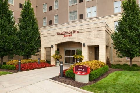 Residence Inn by Marriott St. Louis Downtown - Airport shuttle hotel near STL