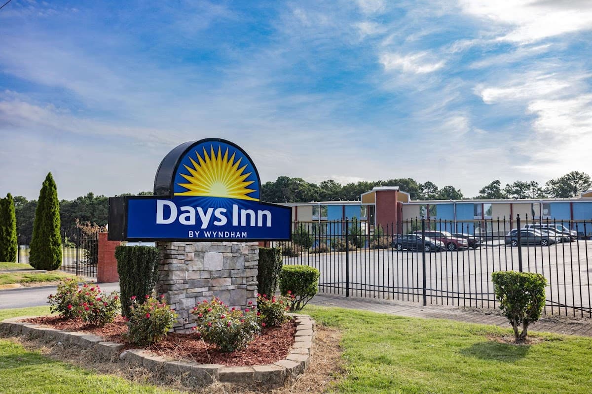 Days Inn by Wyndham Hartsfield Jackson Atlanta Airport West - Airport shuttle hotel near ATL