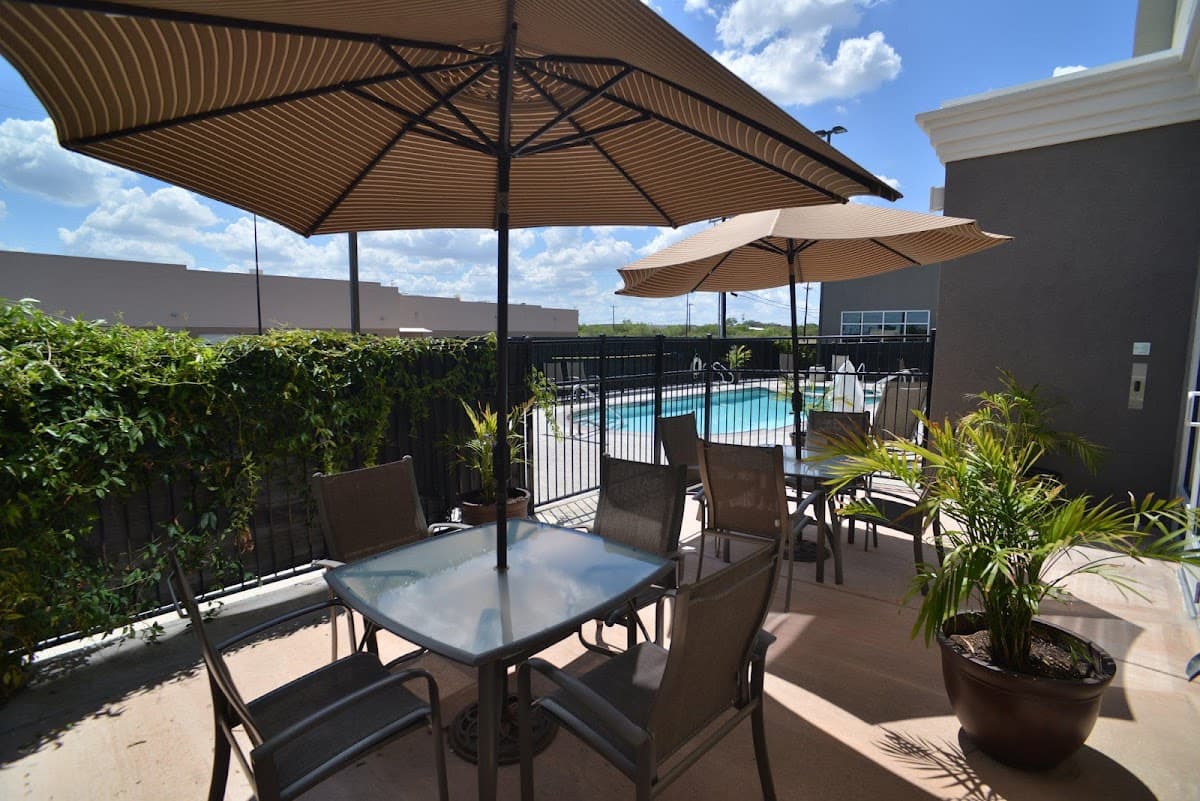 Holiday Inn & Suites San Antonio Northwest by IHG - Airport shuttle hotel near SAT