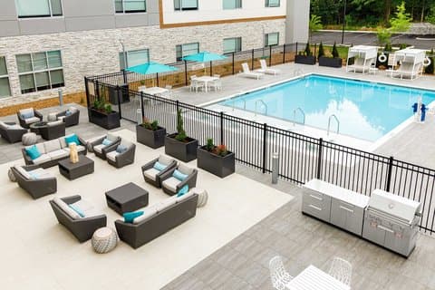 Element by Marriott Nashville Airport - Airport shuttle hotel near BNA