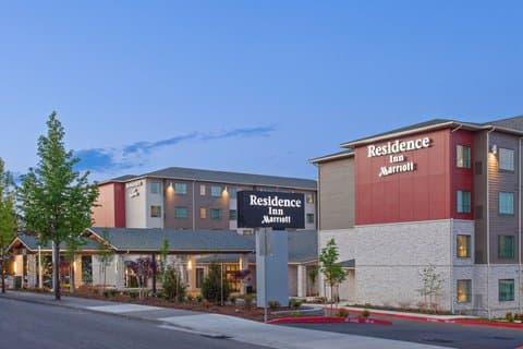 Residence Inn by Marriott Seattle Sea-Tac Airport - Airport shuttle hotel near SEA