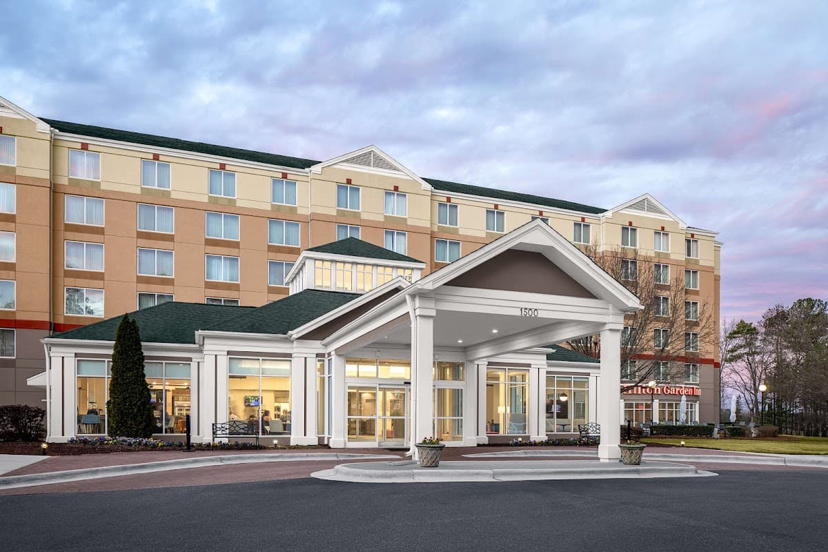 Hilton Garden Inn Raleigh-Durham Airport - Airport shuttle hotel near RDU