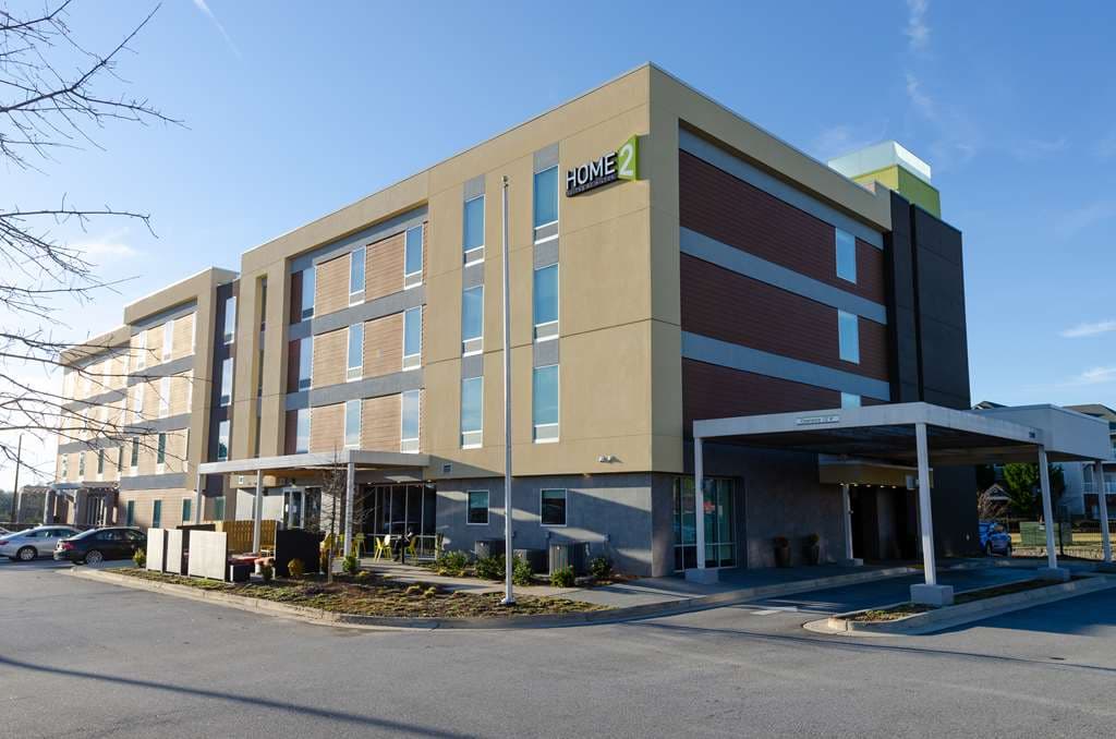 Home2 Suites by Hilton Atlanta Airport West - Airport shuttle hotel near ATL